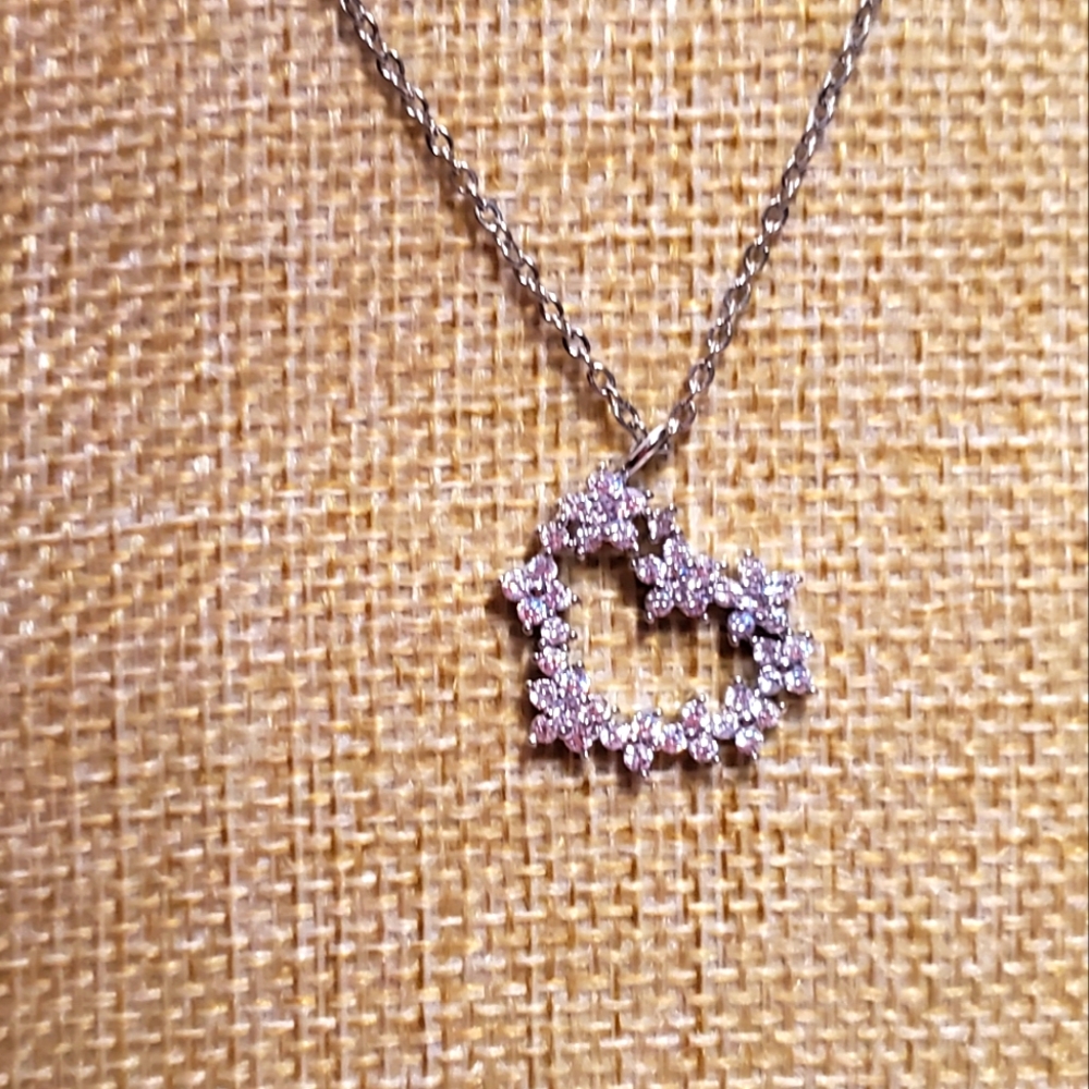 NEW! Delicate Romantic Flowers Heart Necklace Inlaid w/ White Cubic Zirconia